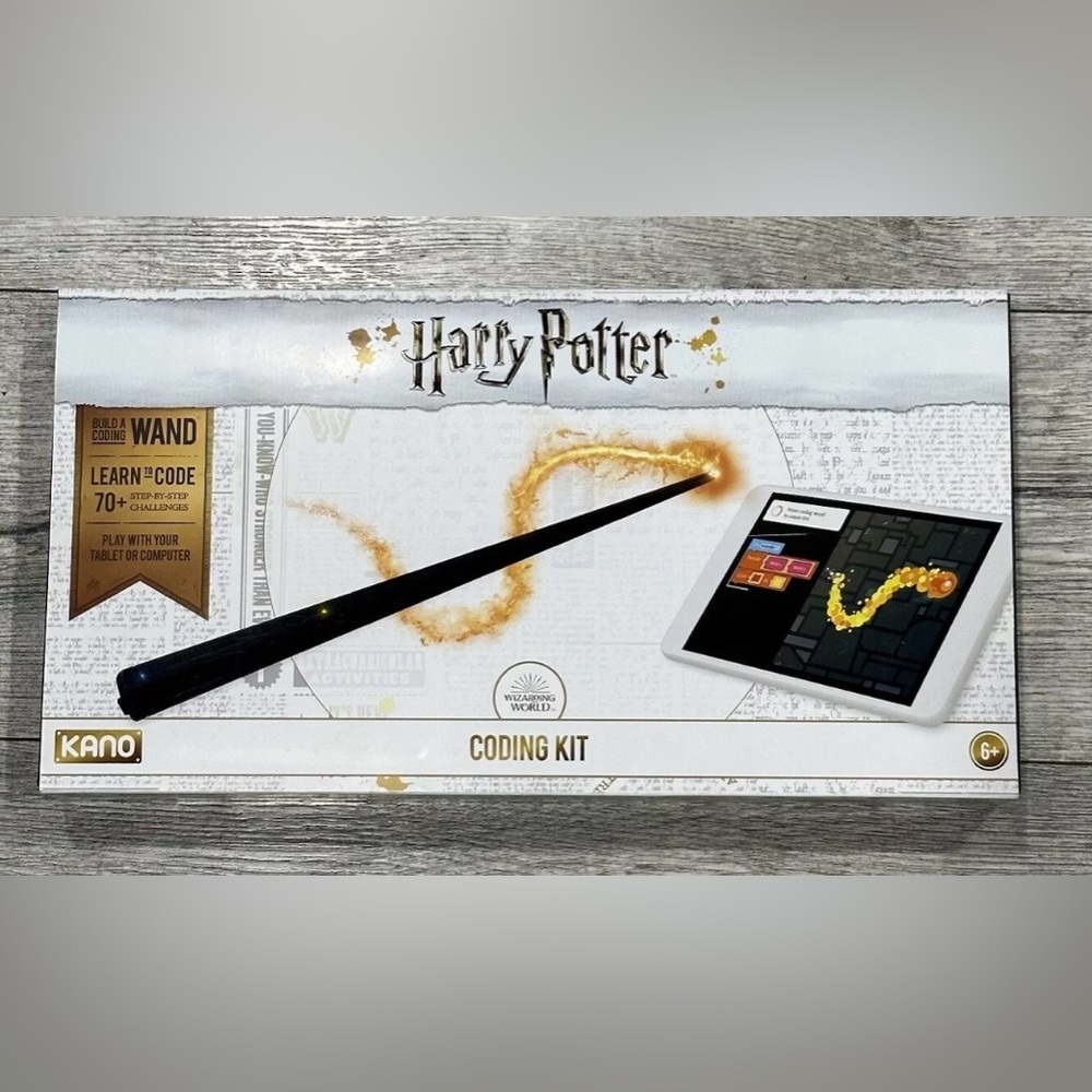 Brand New never operates in box !!  Harry Potter wand